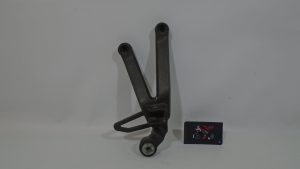 SOPORTE ESTRIBO TRASERO DERECHO KYMCO QUANNON 125